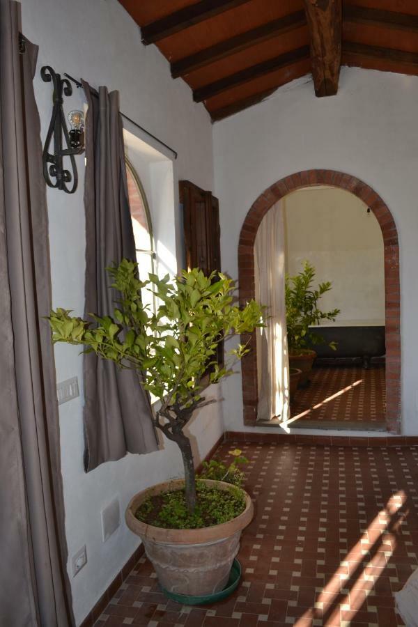 La Limonaia Di Casagrande Villa Барга Екстериор снимка